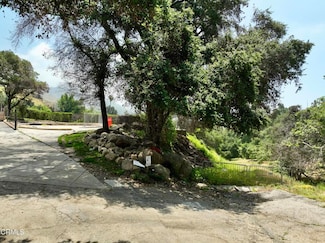 2880 Holliston Ave, Altadena, CA 91001