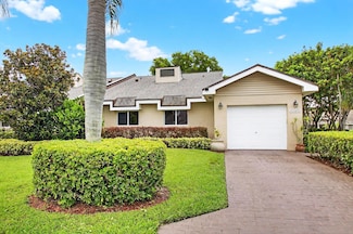 6858 Fountains Cir, Lake Worth, FL 33467