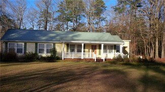 325 Walker Rd, Pollock, LA 71467