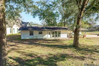 8724 Field Dr, Baton Rouge, LA 70809