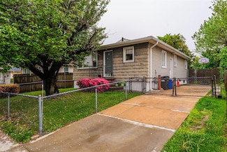 238 Van Buren St, Staten Island, NY 10301