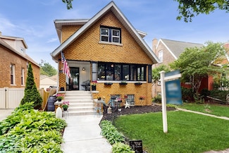 10829 S Maplewood Ave, Chicago, IL 60655