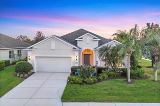 4623 Claremont Park Dr, Bradenton, FL 34211