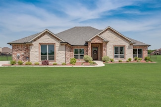 1044 Encino Ct, Wills Point, TX 75169