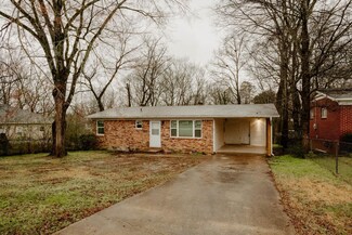 221 S 3rd St, Benton, AR 72015