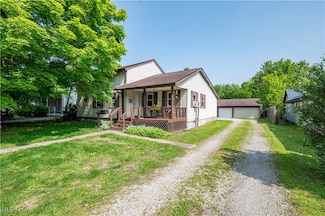 29 E Main St, Newton Falls, OH 44444