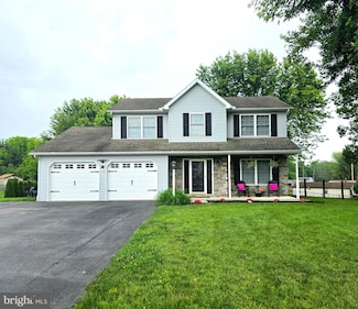 233 Stony Point Ave, Shippensburg, PA 17257