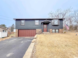 14839 N Gardenland Dr, Chillicothe, IL 61523