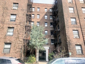 31-31 54th St Unit 6, Woodside, NY 11377