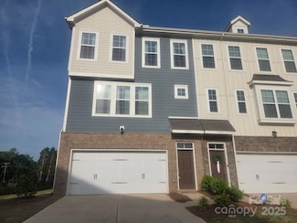 6997 Waterstone Dr, Sherrills Ford, NC 28673