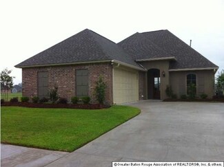4066 Olivia Dr, Addis, LA 70710