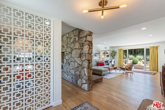 946 Larker Ave, Los Angeles, CA 90042