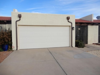 1022 Omaha St NE, Albuquerque, NM 87112