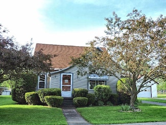 15 Prospect St, Frewsburg, NY 14738