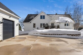 8009 N Shore Dr, Spicer, MN 56288