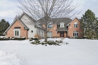 4560 Eleanor Dr, Long Grove, IL 60047
