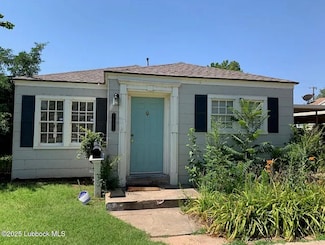 2411 30th St, Lubbock, TX 79411