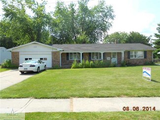 3312 Stoneleigh Dr, Lansing, MI 48910