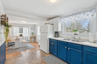 35 Grove Ave, Old Orchard Beach, ME 04064