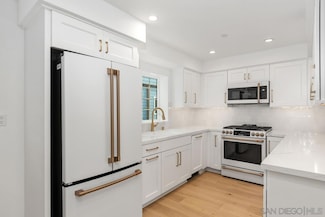 549 Orange Ave, Coronado, CA 92118