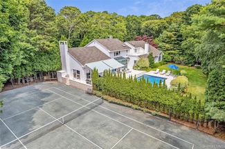 9 Plume Grass Way, Westhampton, NY 11977