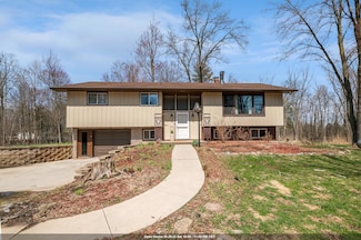 2270 School Ln, Suamico, WI 54313