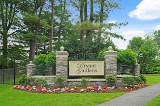 13 Bryant Crescent Unit 1F, White Plains, NY 10605