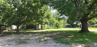 308 E Adler Ave, Davis, OK 73030