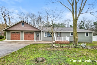 2604 William Ave, Holland, MI 49424