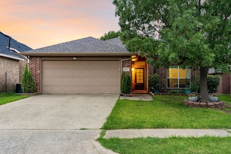 6921 Lakehurst Ln, Sachse, TX 75048