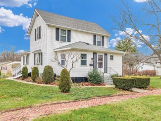 249 S Sangamon St, Bement, IL 61813