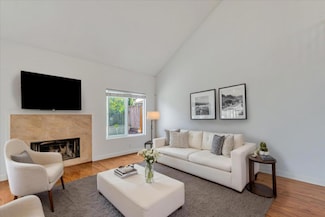 683 Black Pine Dr, San Leandro, CA 94577
