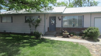 1112 D St W, Vale, OR 97918