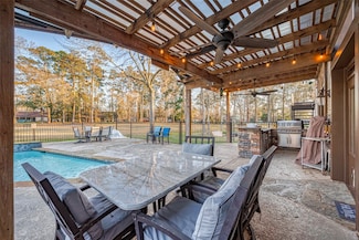22 Winged Foot Dr, Conroe, TX 77304