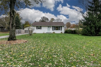 5736 Old Keebler Rd, Collinsville, IL 62234