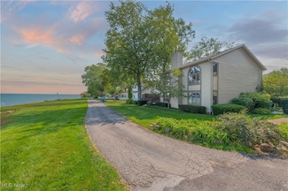 4502 Edgewater Dr, Sheffield Lake, OH 44054