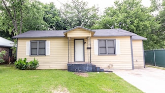 1708 S Jefferson St, Kaufman, TX 75142
