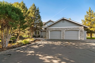 2605 Thrush Ct, Redmond, OR 97756