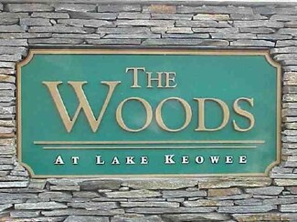 118 Woods Dr, West Union, SC 29696