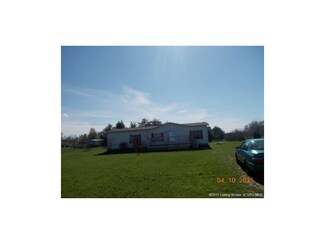3946 S Pleasant Ridge Rd, Lexington, IN 47138