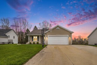 6976 Shady Knoll Dr SE, Caledonia, MI 49316