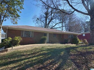 804 Pinecrest Rd, Sylacauga, AL 35150
