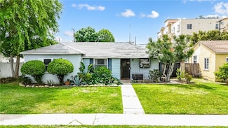 19632 Hartland St, Reseda, CA 91335
