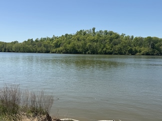 941 Hardin Bottom River Rd, Clifton, TN 38425