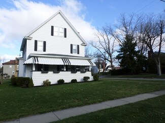 4 E 8th Ave, Clarion, PA 16214