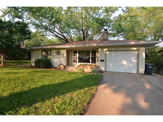 621 Hilltop Dr, Madison, WI 53711