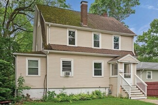 152 Trenton Rd, Dedham, MA 02026