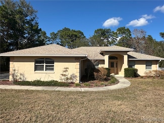 2587 E Celina St, Inverness, FL 34453