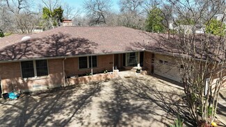 945 Blue Lake Cir, Richardson, TX 75080