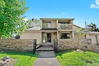 1511 S Hill Blvd, Bloomfield Hills, MI 48304
